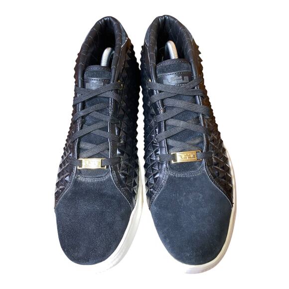 NIKE LEBRON XIII 13 LIFESTYLE 819859 001 BLACK/METALLIC GOLD-SAIL Mens Sz 10 - Picture 2 of 8